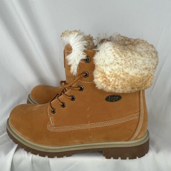 Lugz Women's Convoy Faux Fur Classic 6-inch Chukka Boot - Golden Wheat Size 10 - Picture 2 of 8